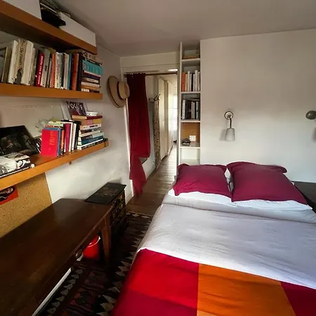 - Belle Vue - Marais Apartment Paris